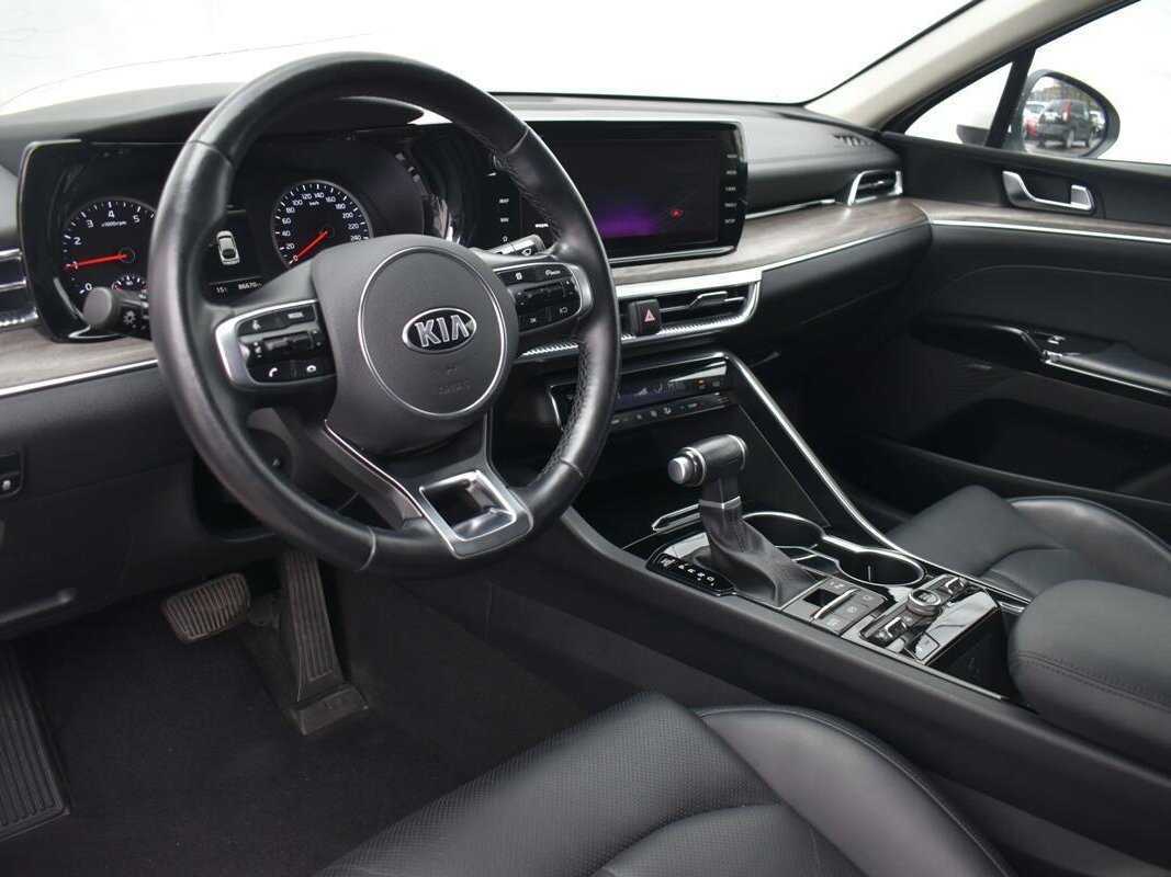Kia K5 2020 года с пробегом. Фото: #12