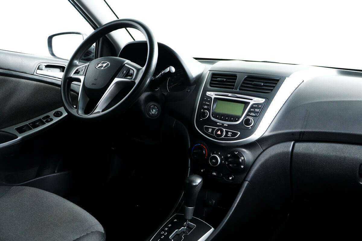 Hyundai Solaris 2012 года с пробегом. Фото: #8