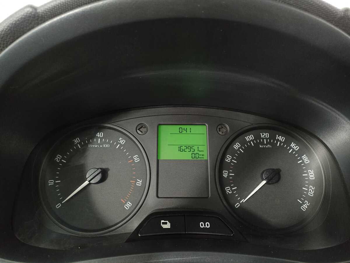 Skoda Fabia 2013 года с пробегом. Фото: #12