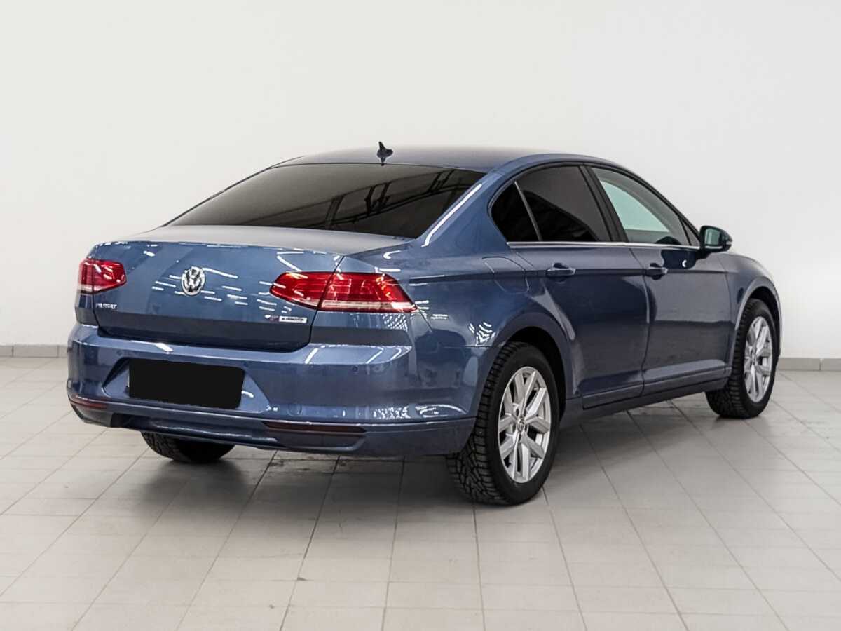 Volkswagen Passat 2015 года с пробегом. Фото: #4