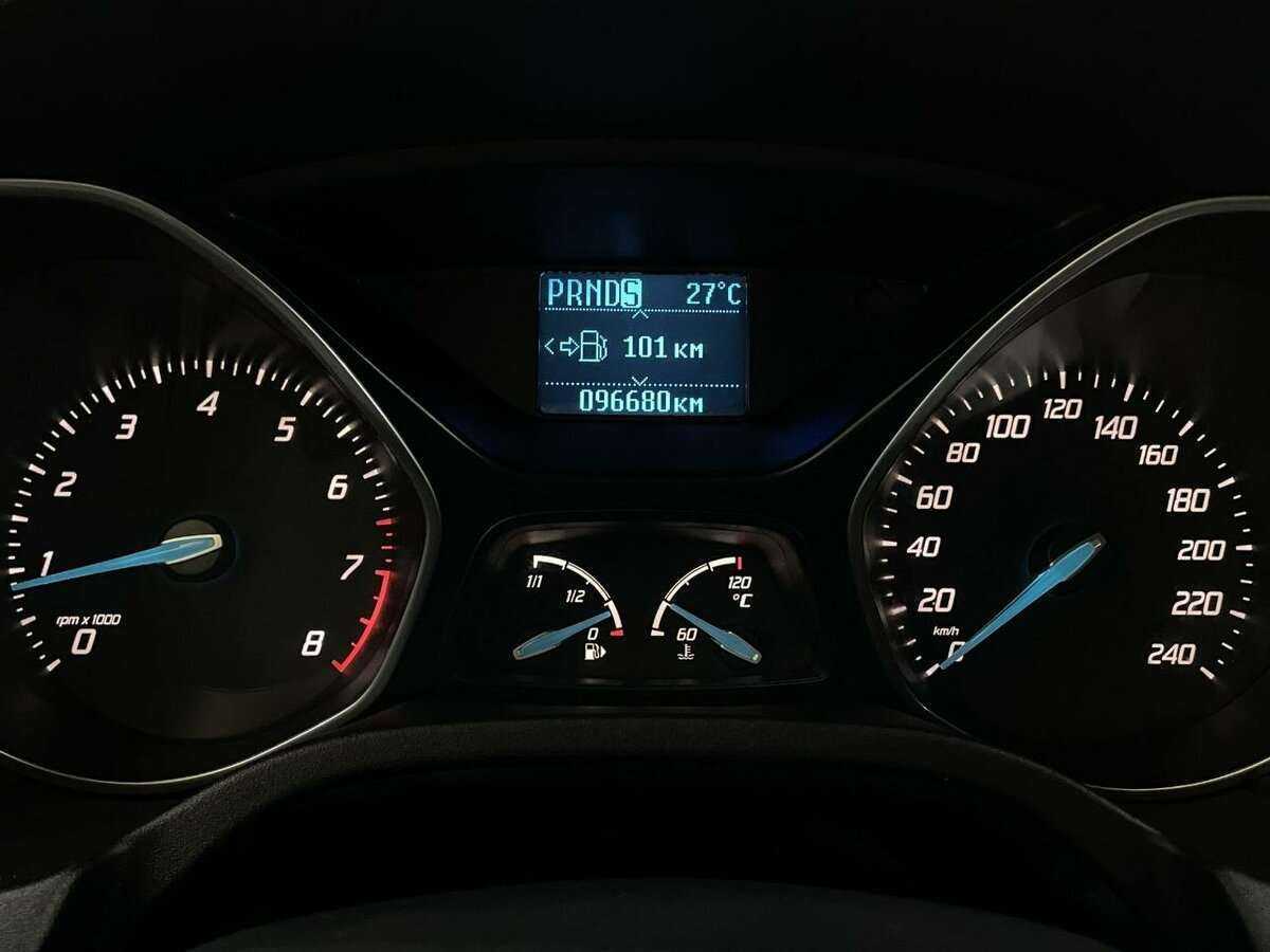 Ford Focus 2012 года с пробегом. Фото: #9