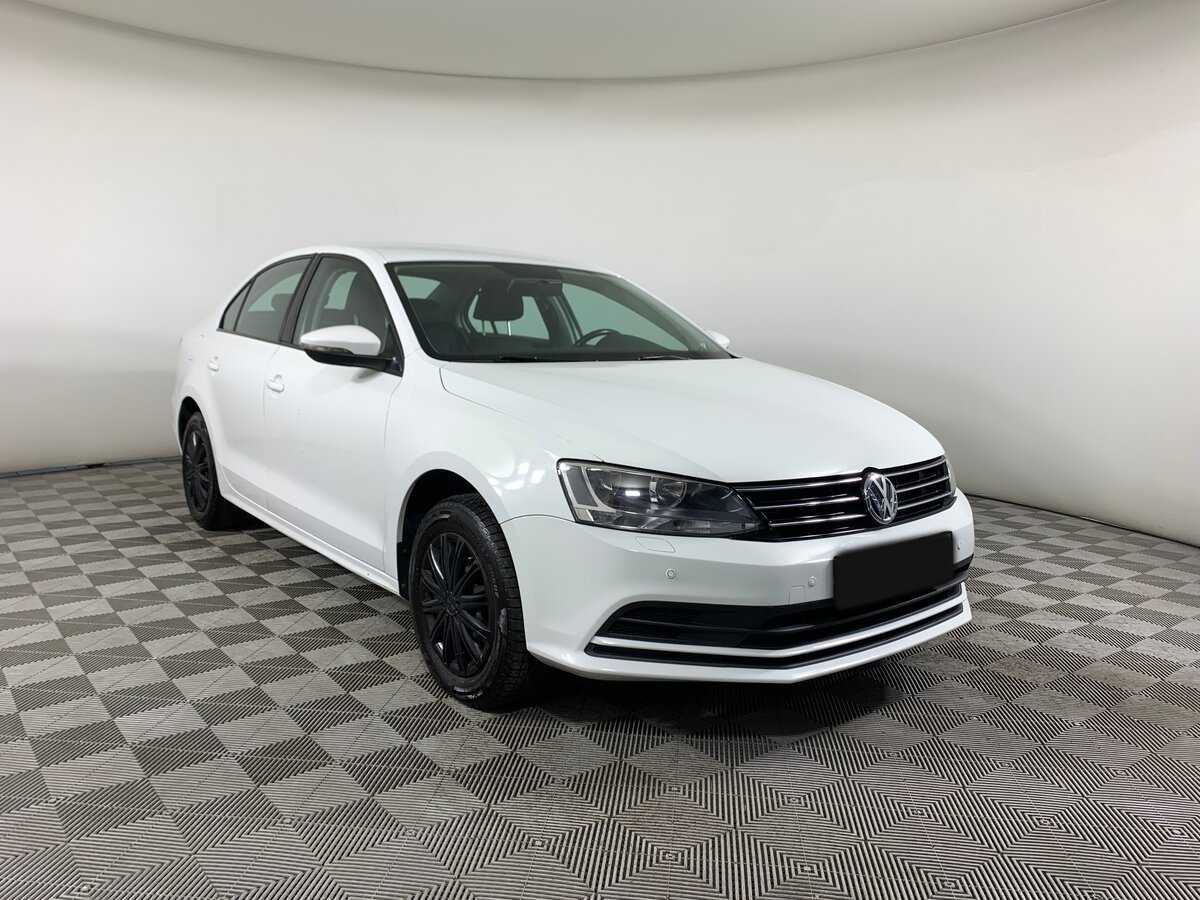 Volkswagen Jetta 2017 года с пробегом. Фото: #2