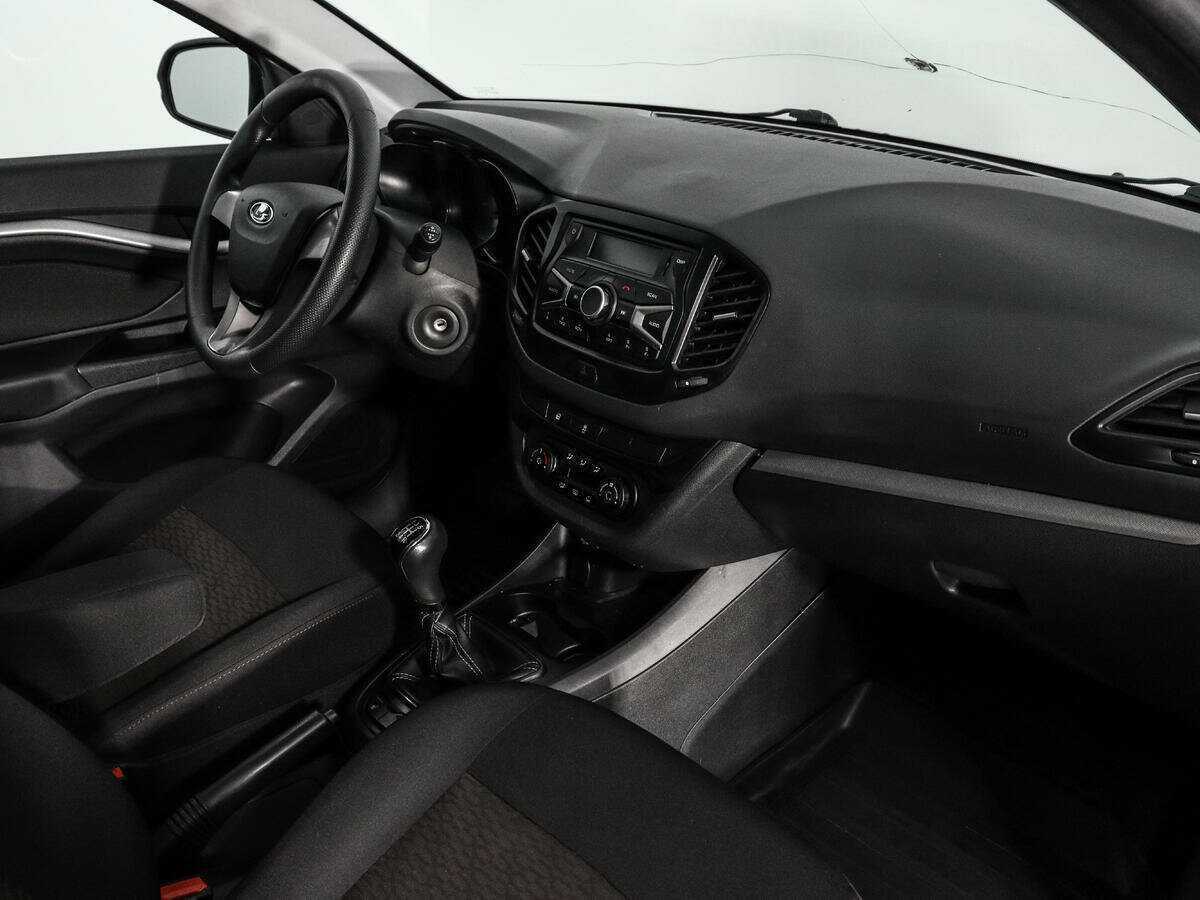 Lada (ВАЗ) Vesta 2017 года с пробегом. Фото: #8