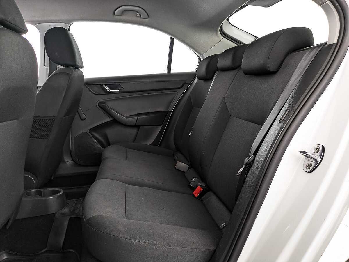 Skoda Rapid 2017 года с пробегом. Фото: #16