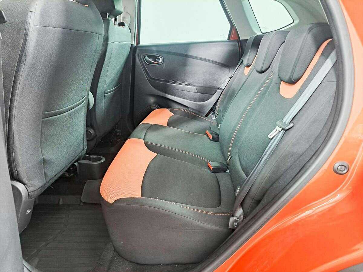 Renault Kaptur 2016 года с пробегом. Фото: #9