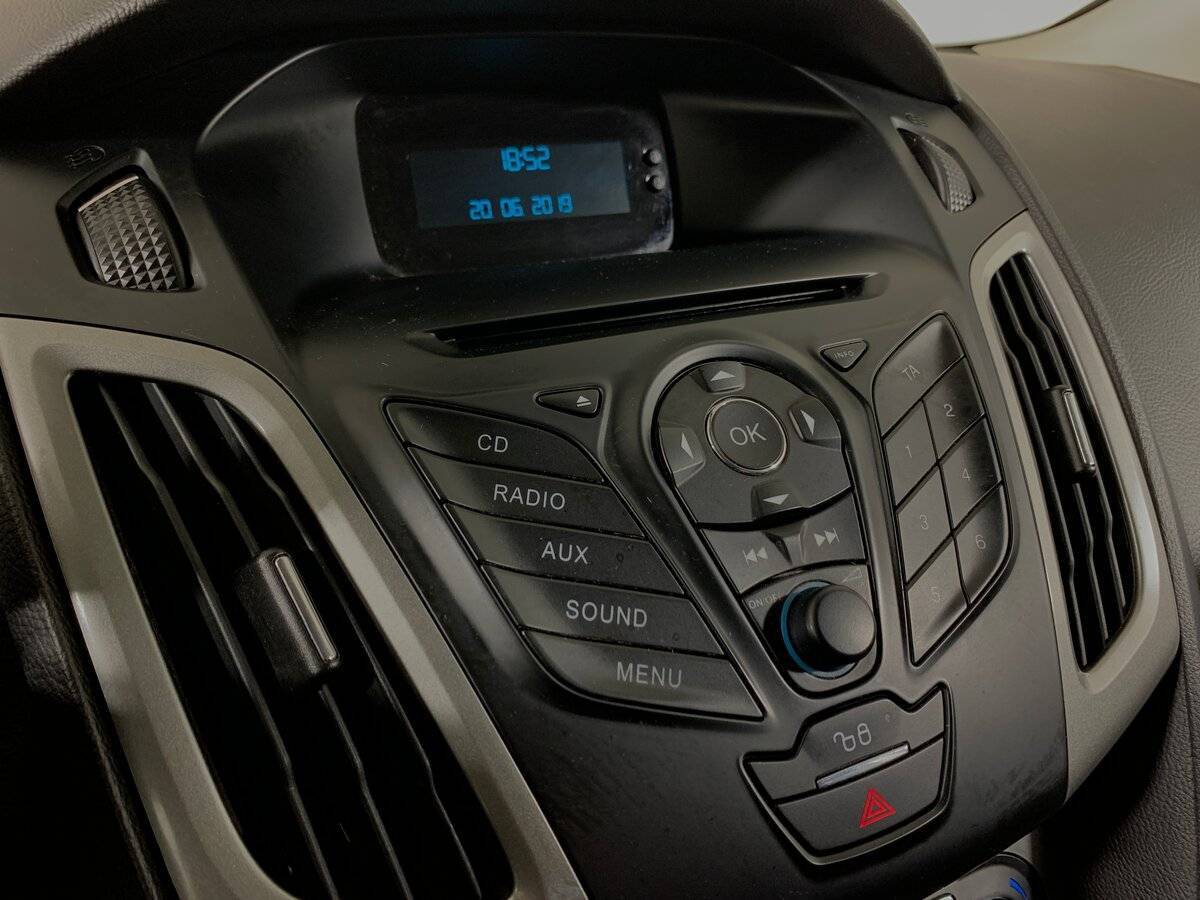 Ford Focus 2014 года с пробегом. Фото: #14