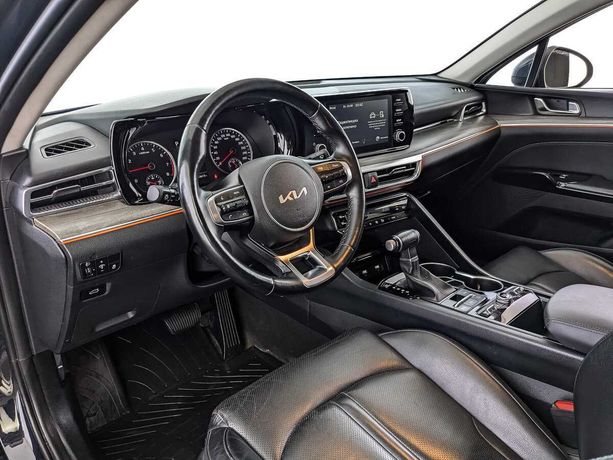 Kia K5 2021 года с пробегом. Фото: #10