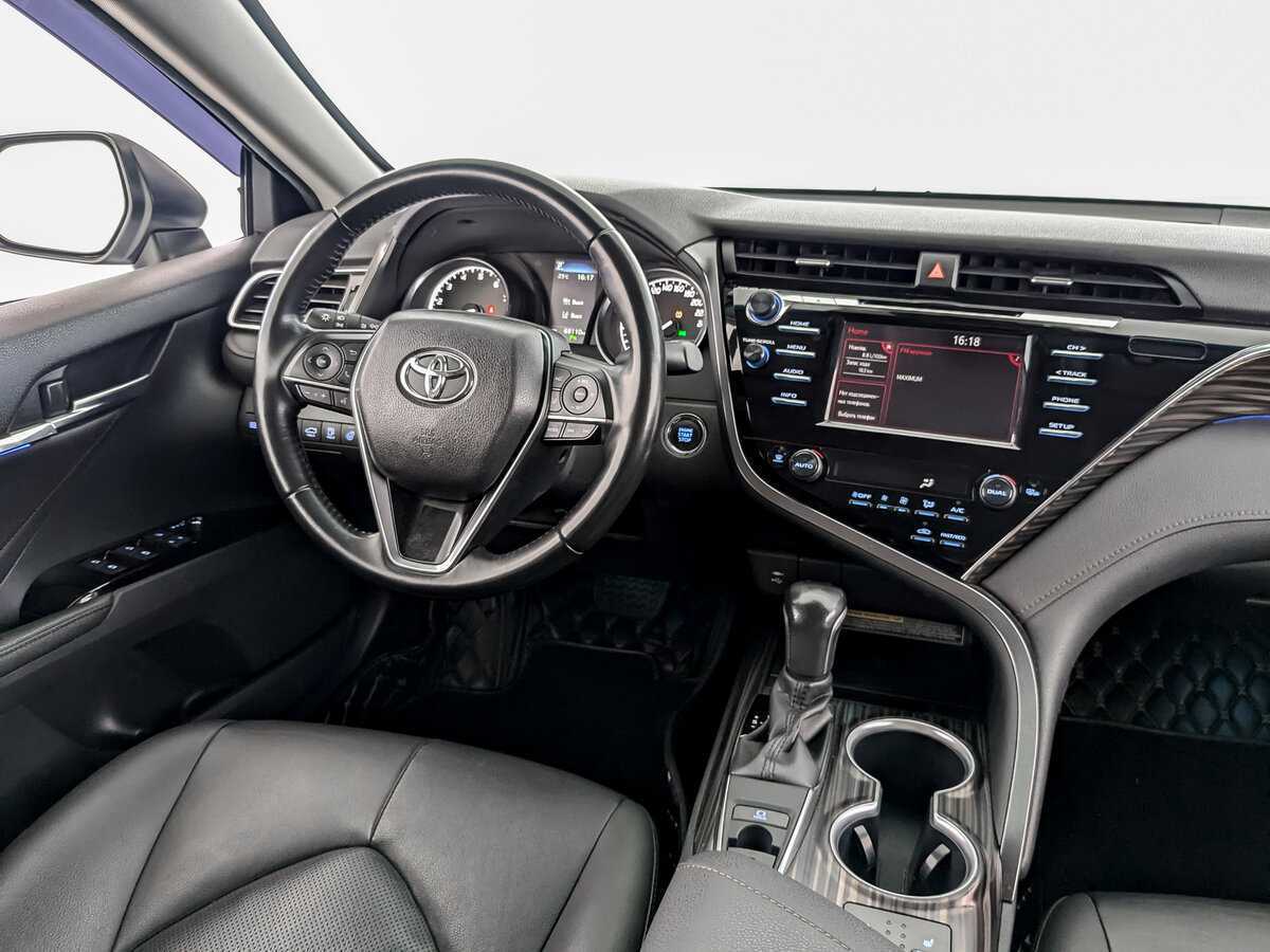 Toyota Camry 2021 года с пробегом. Фото: #25