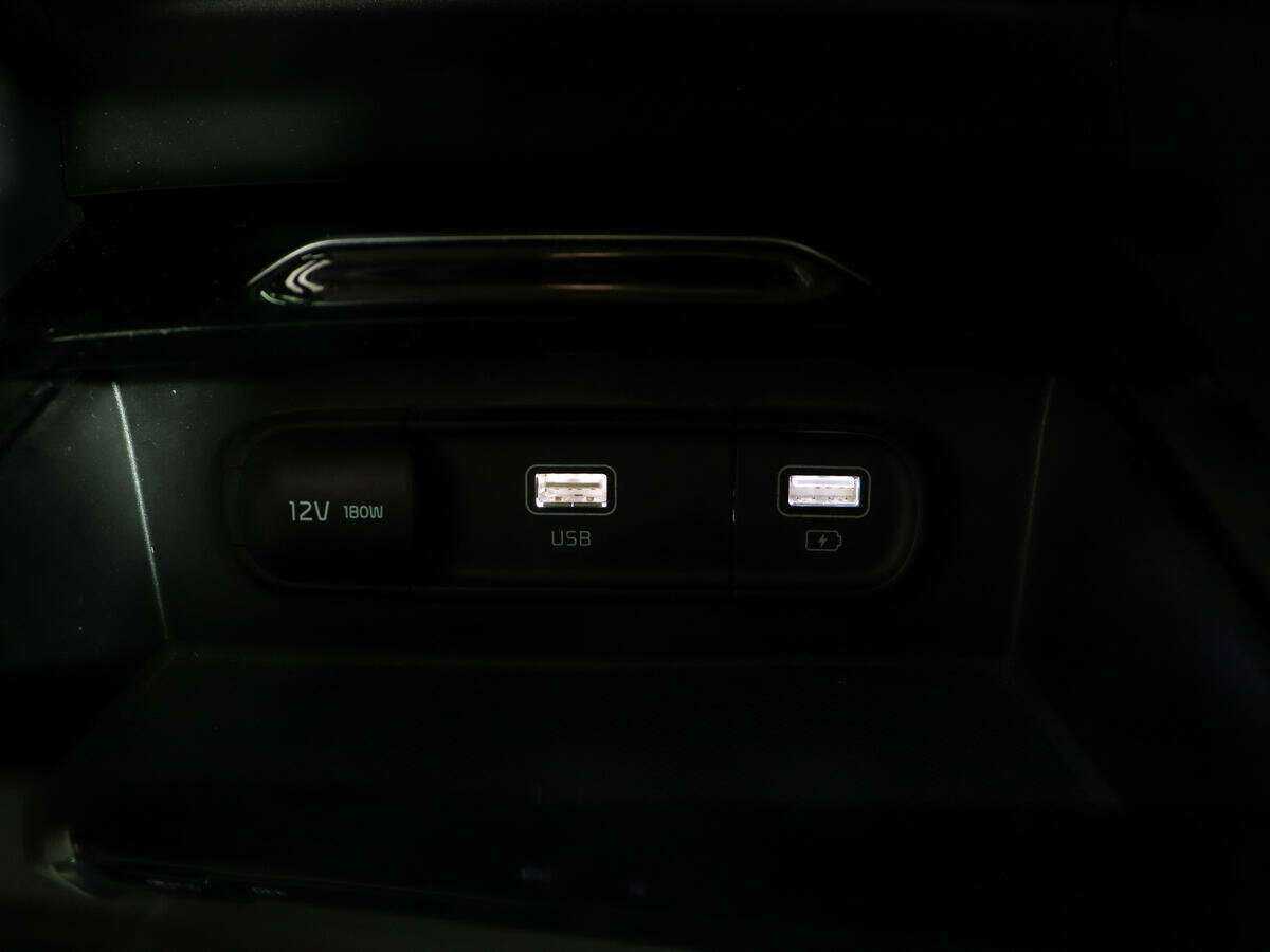 Kia K5 2021 года с пробегом. Фото: #18