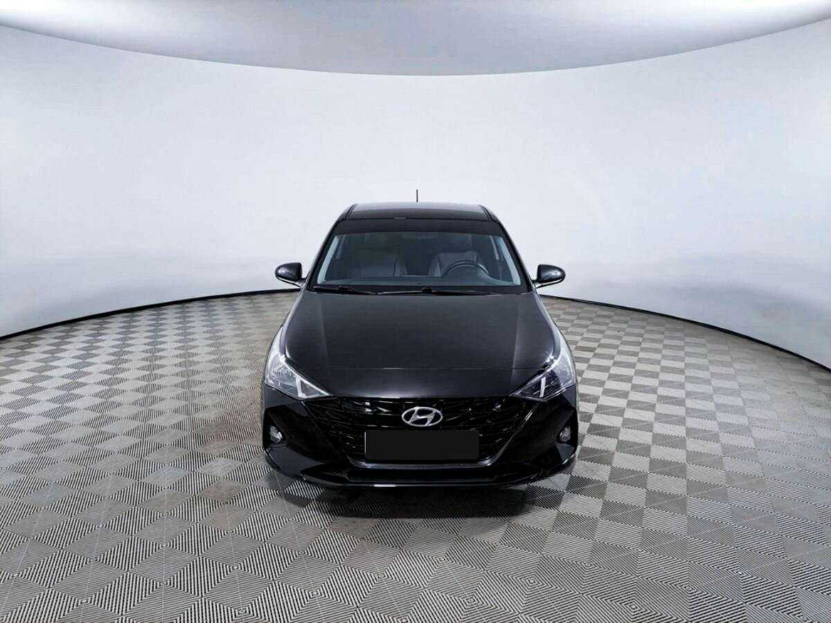 Hyundai Solaris 2022 года с пробегом. Фото: #1