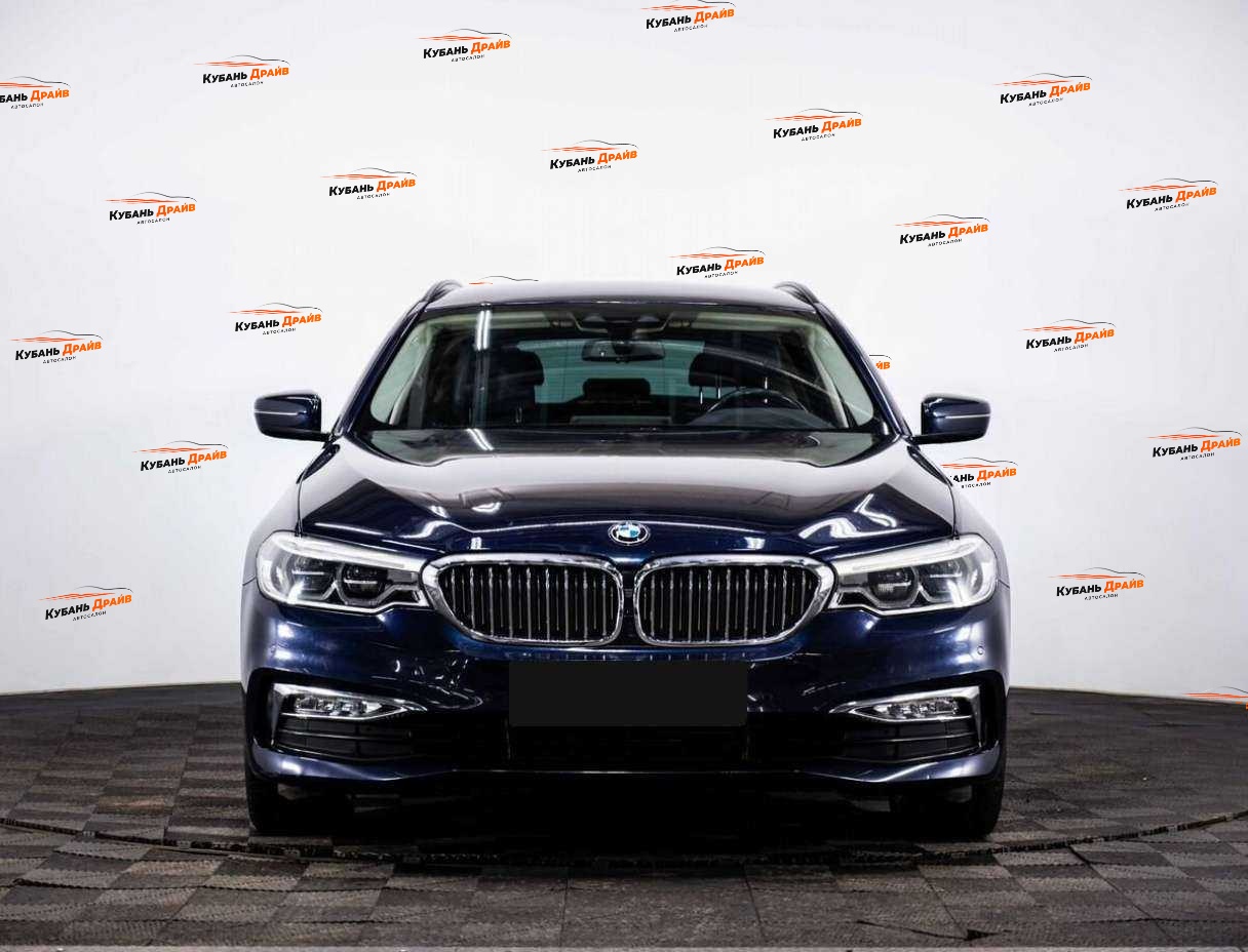 BMW 5 серии 2017 года с пробегом. Фото: #1