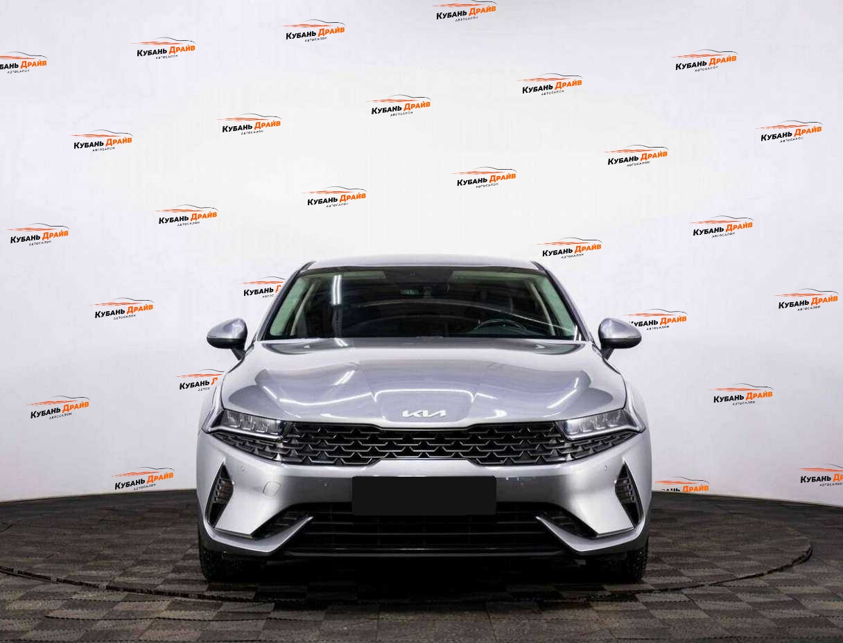 Kia K5 2021 года с пробегом. Фото: #1