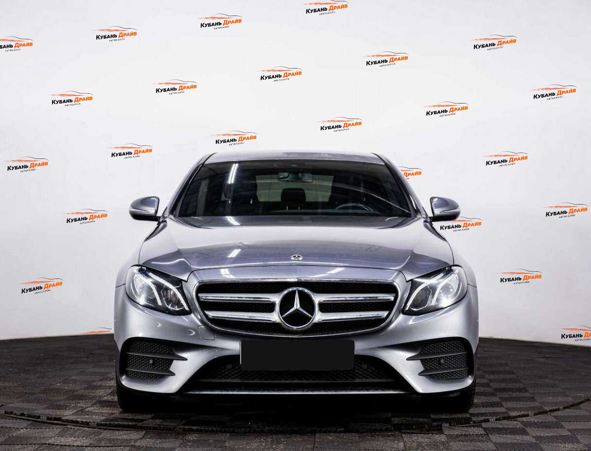 Mercedes-Benz E-Класс 2018 года с пробегом. Фото: #1