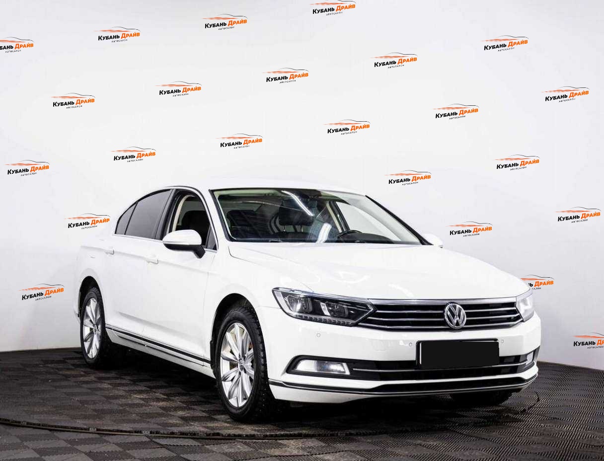 Volkswagen Passat 2016 года с пробегом. Фото: #2