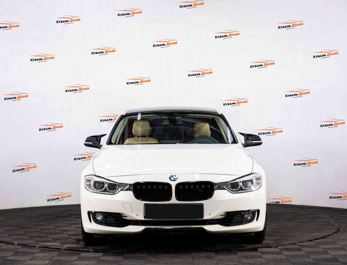 BMW 3 серии 2012 года с пробегом. Фото: #1