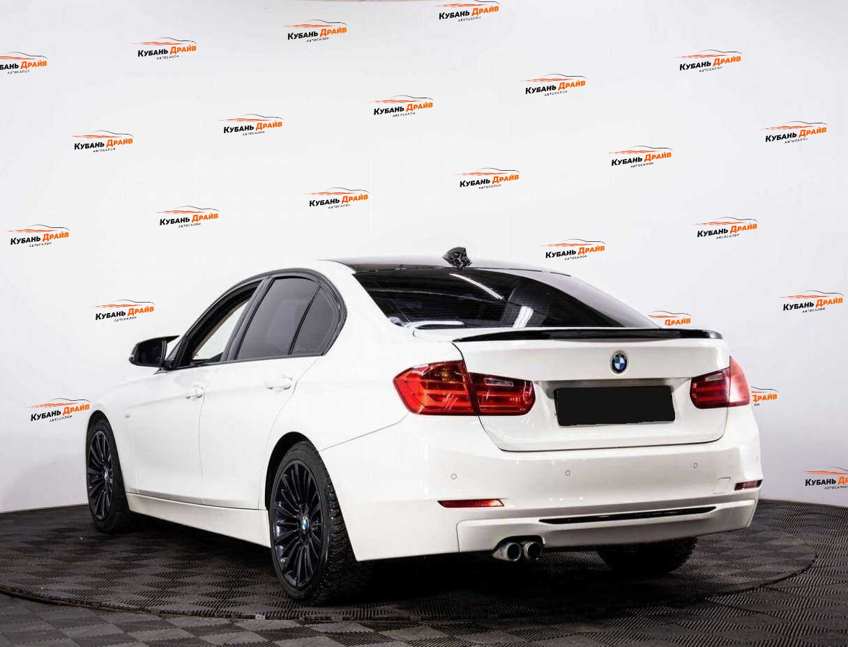 BMW 3 серии 2012 года с пробегом. Фото: #3