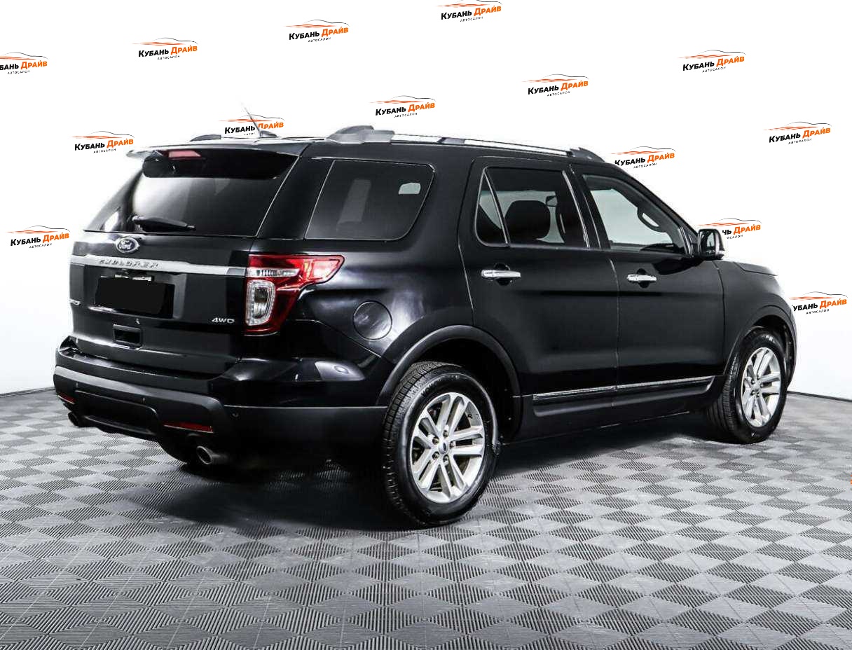 Ford Explorer 2014 года с пробегом. Фото: #4