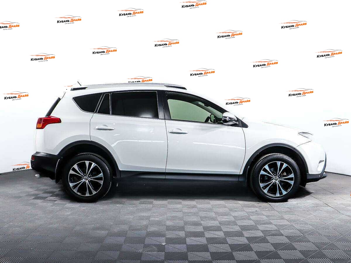 Toyota RAV4 2014 года с пробегом. Фото: #3