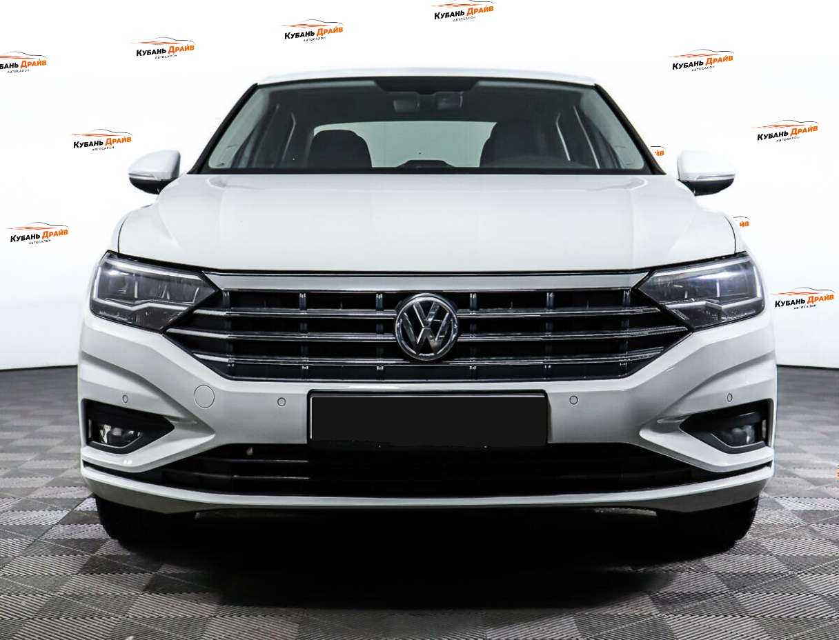 Volkswagen Jetta 2019 года с пробегом. Фото: #1