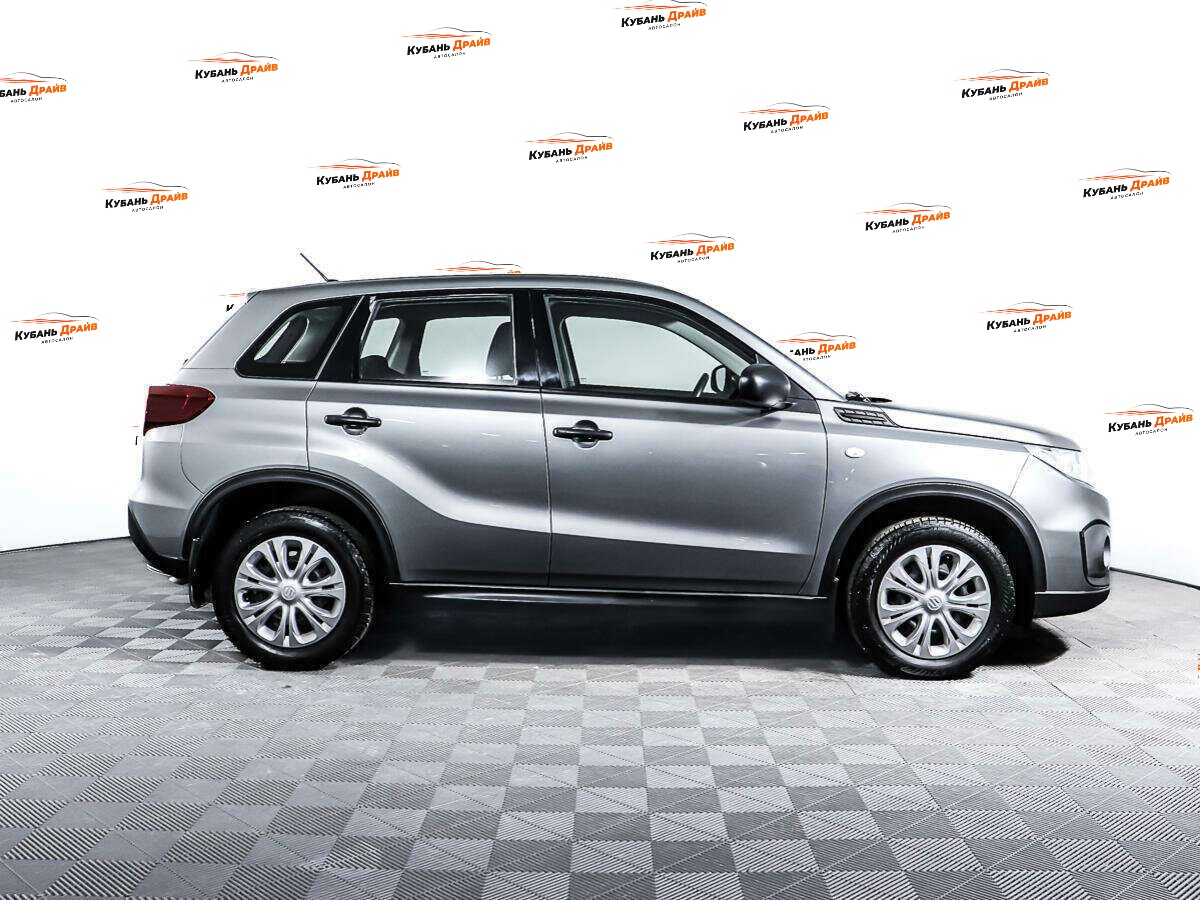 Suzuki Vitara 2021 года с пробегом. Фото: #3