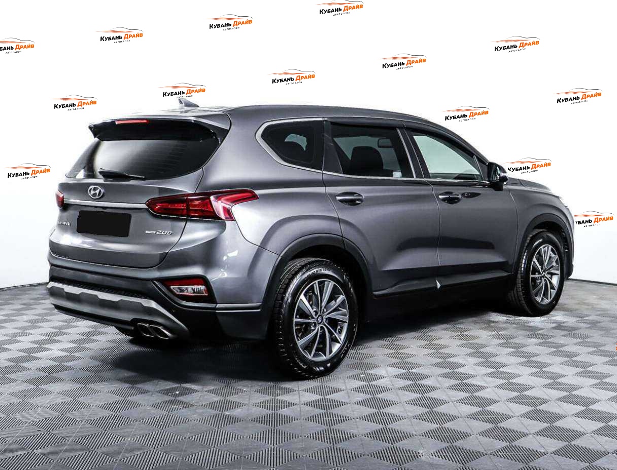 Hyundai Santa Fe 2018 года с пробегом. Фото: #4