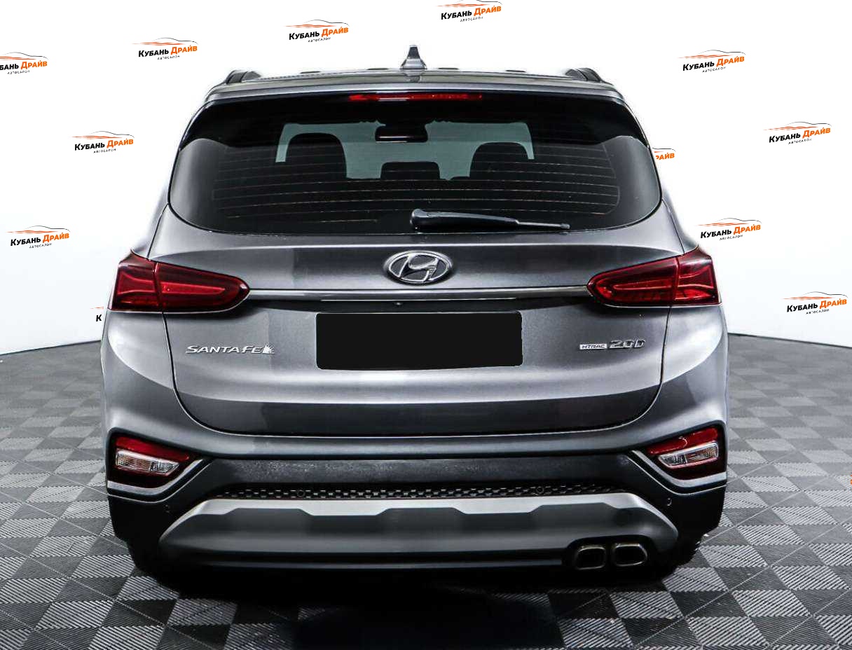 Hyundai Santa Fe 2018 года с пробегом. Фото: #5