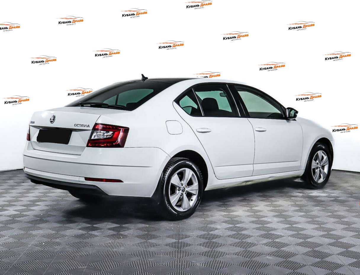 Skoda Octavia 2019 года с пробегом. Фото: #4