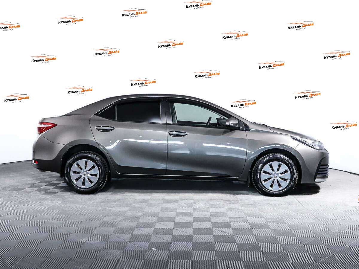 Toyota Corolla 2016 года с пробегом. Фото: #3