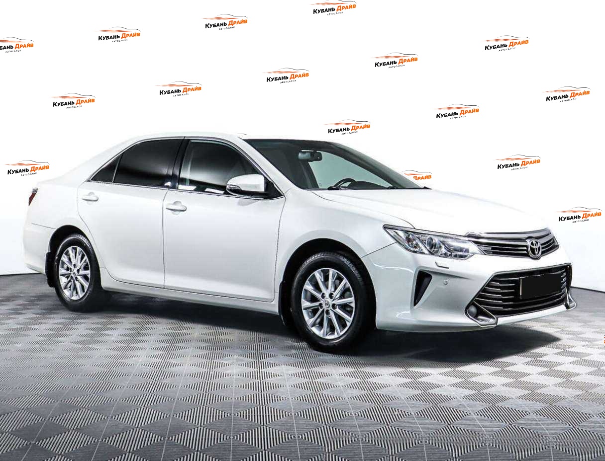 Toyota Camry 2014 года с пробегом. Фото: #2