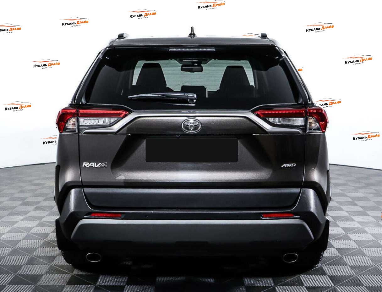 Toyota RAV4 2019 года с пробегом. Фото: #5