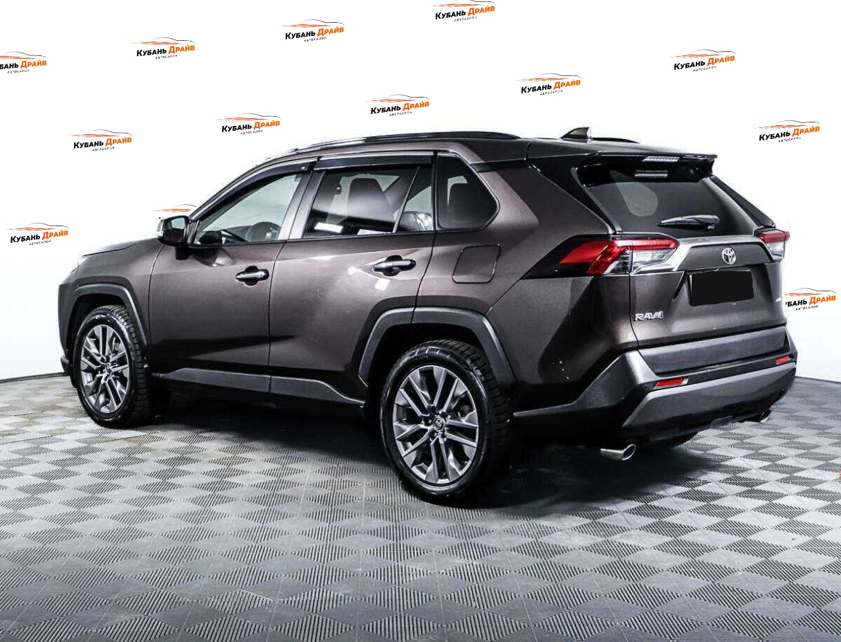 Toyota RAV4 2019 года с пробегом. Фото: #6