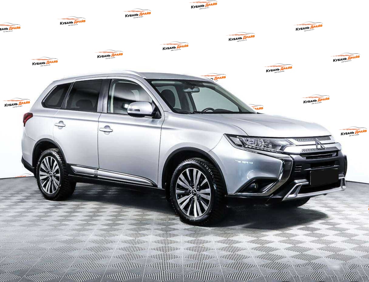 Mitsubishi Outlander 2019 года с пробегом. Фото: #2