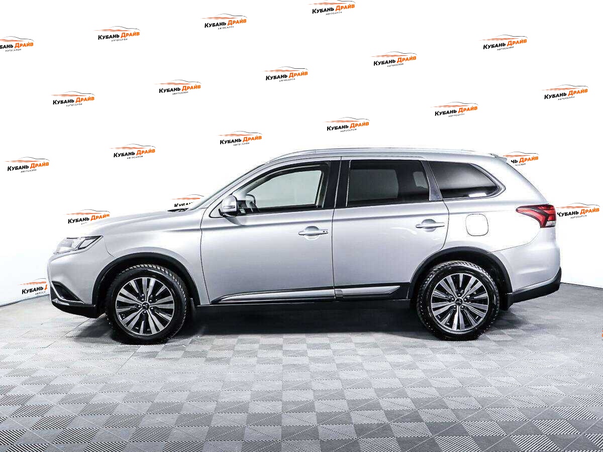 Mitsubishi Outlander 2019 года с пробегом. Фото: #7