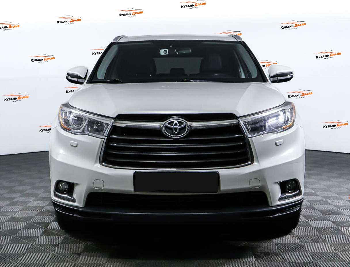Toyota Highlander 2014 года с пробегом. Фото: #1