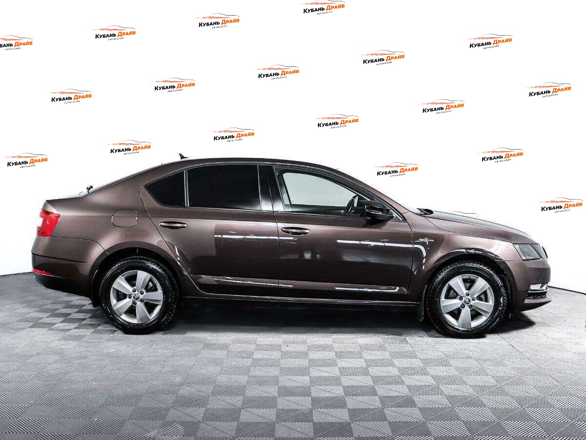 Skoda Octavia 2018 года с пробегом. Фото: #3