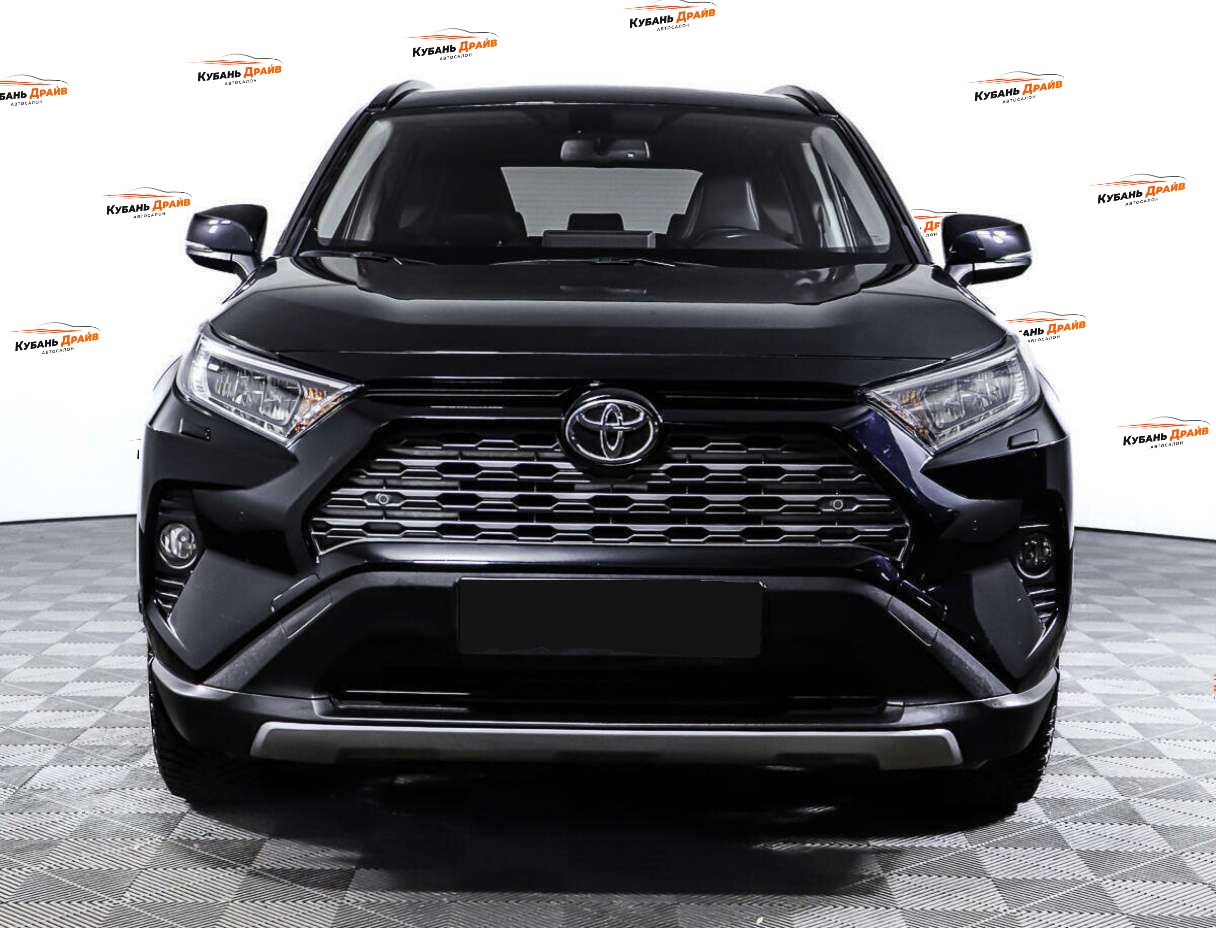 Toyota RAV4 2019 года с пробегом. Фото: #1
