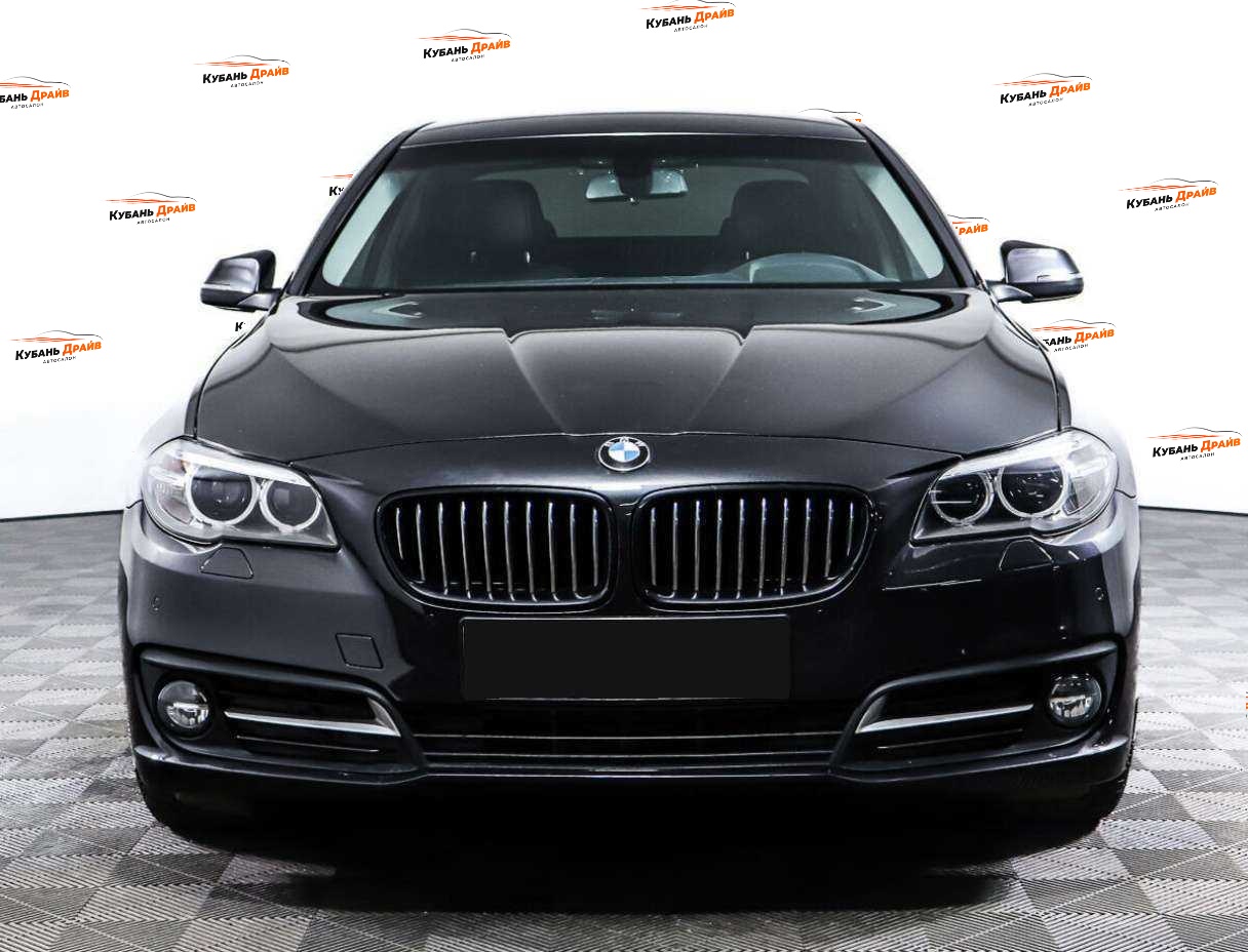 BMW 5 серии 2015 года с пробегом. Фото: #1
