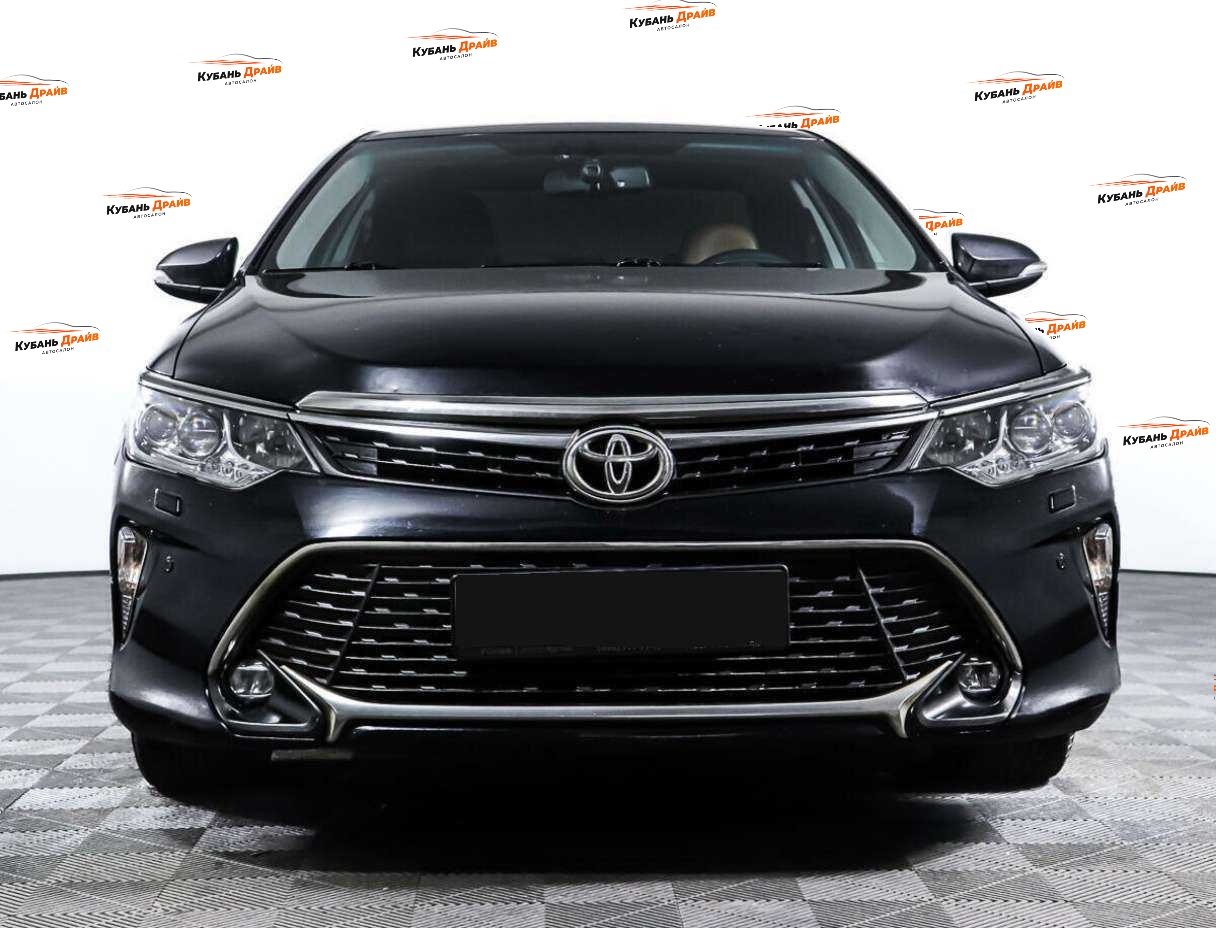 Toyota Camry 2017 года с пробегом. Фото: #1