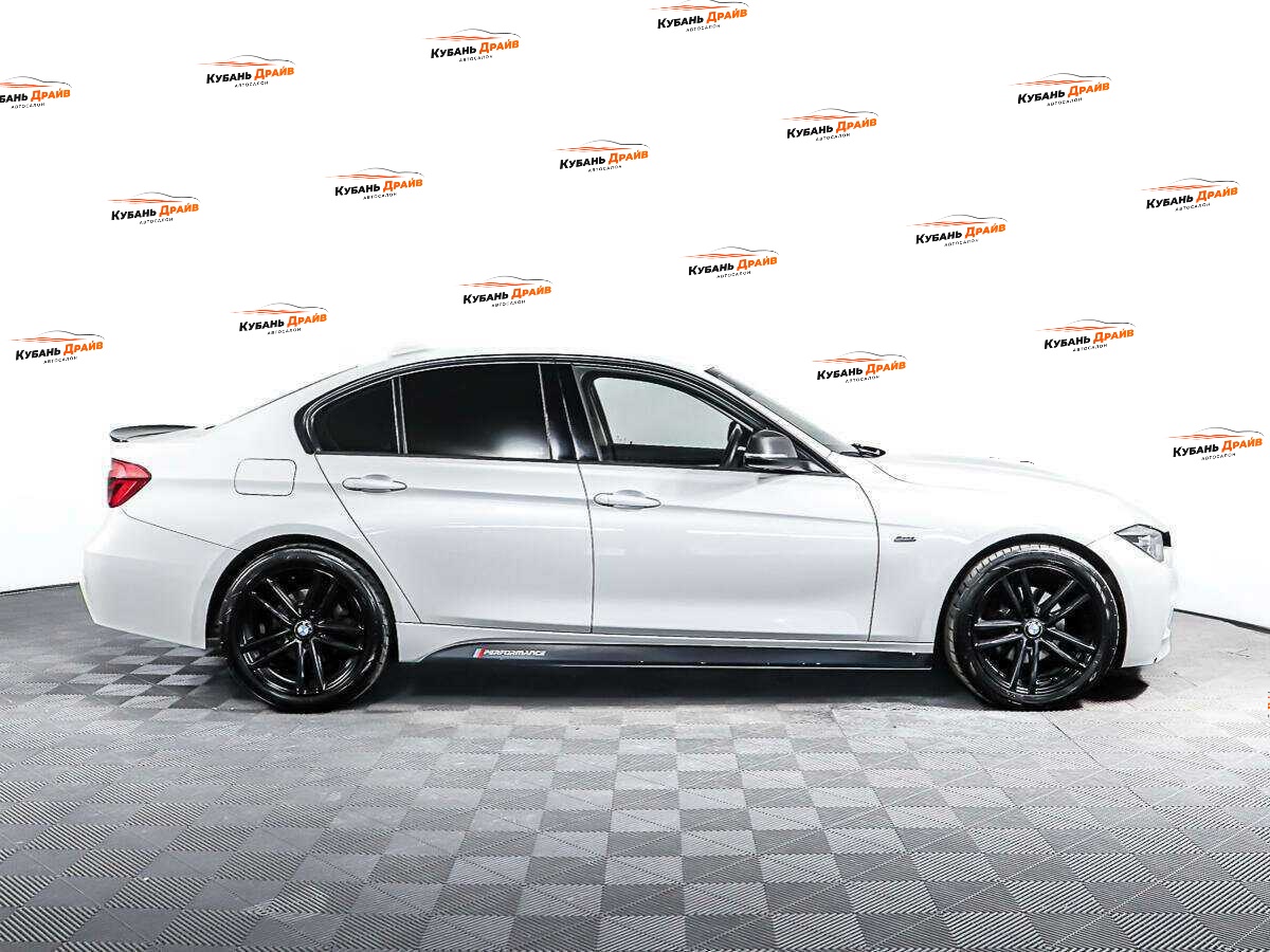 BMW 3 серии 2016 года с пробегом. Фото: #3
