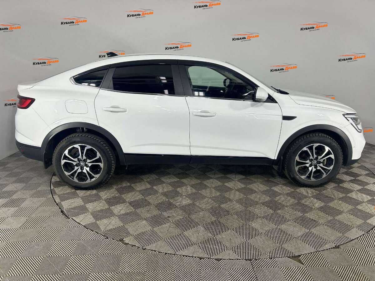 Renault Arkana 2021 года с пробегом. Фото: #3