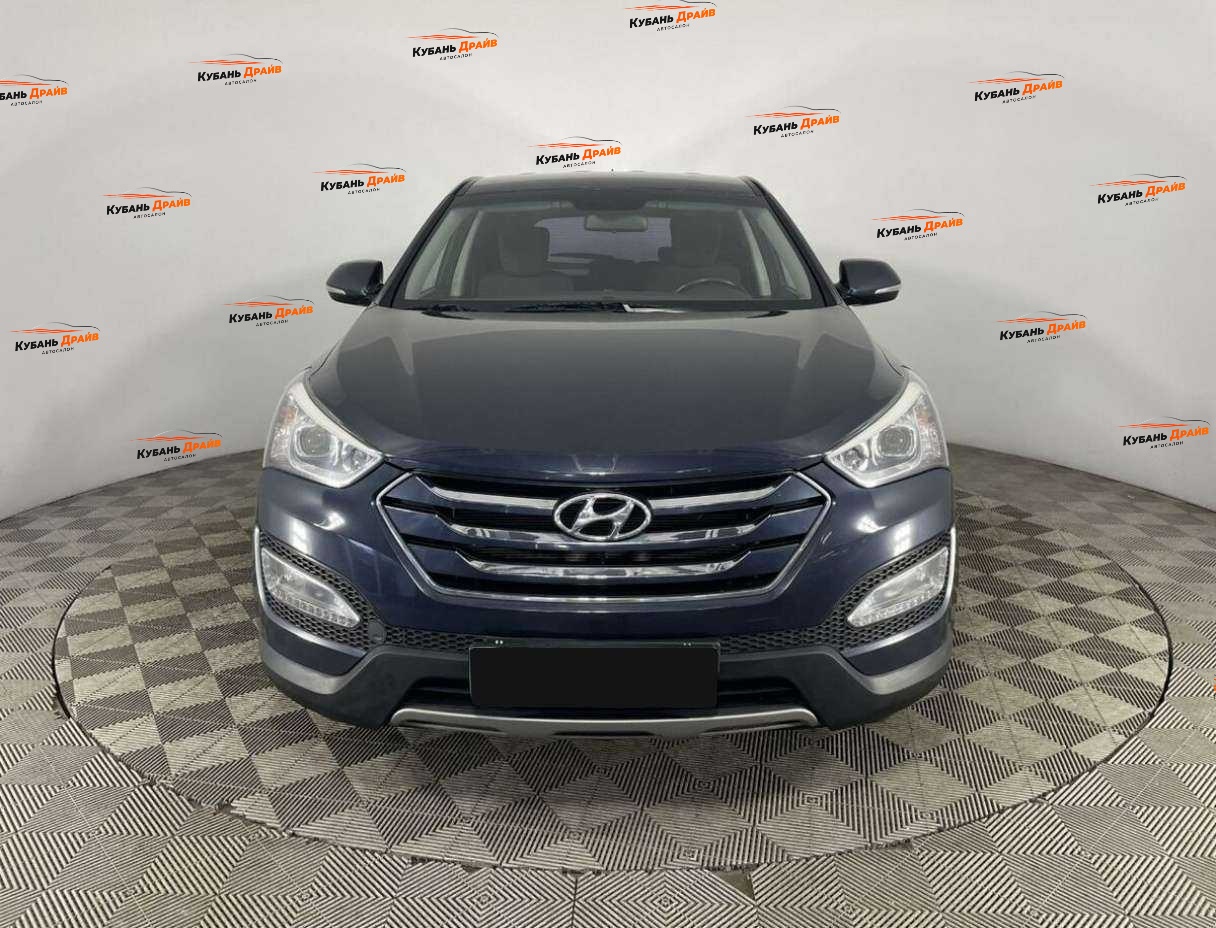 Hyundai Santa Fe 2015 года с пробегом. Фото: #1