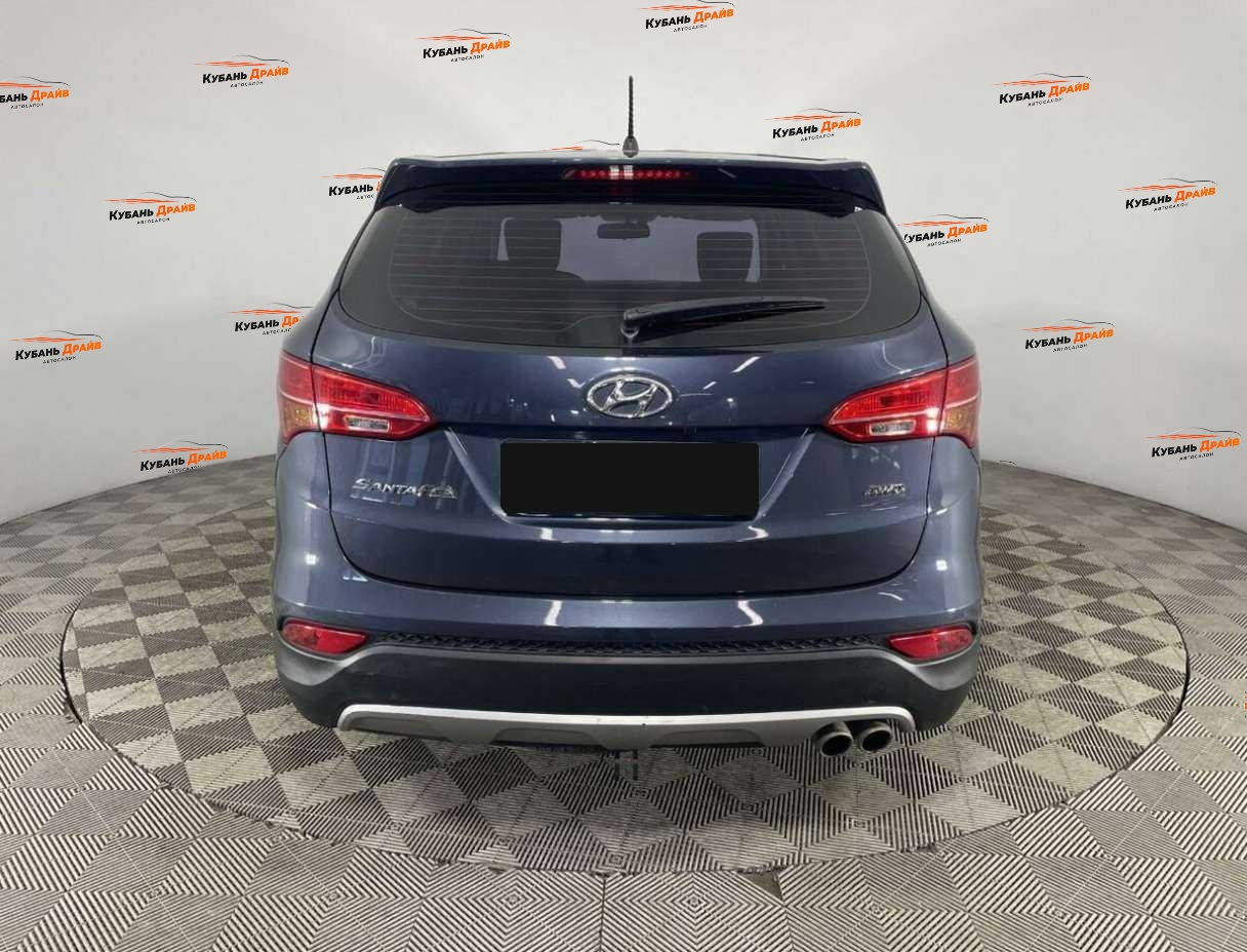 Hyundai Santa Fe 2015 года с пробегом. Фото: #2