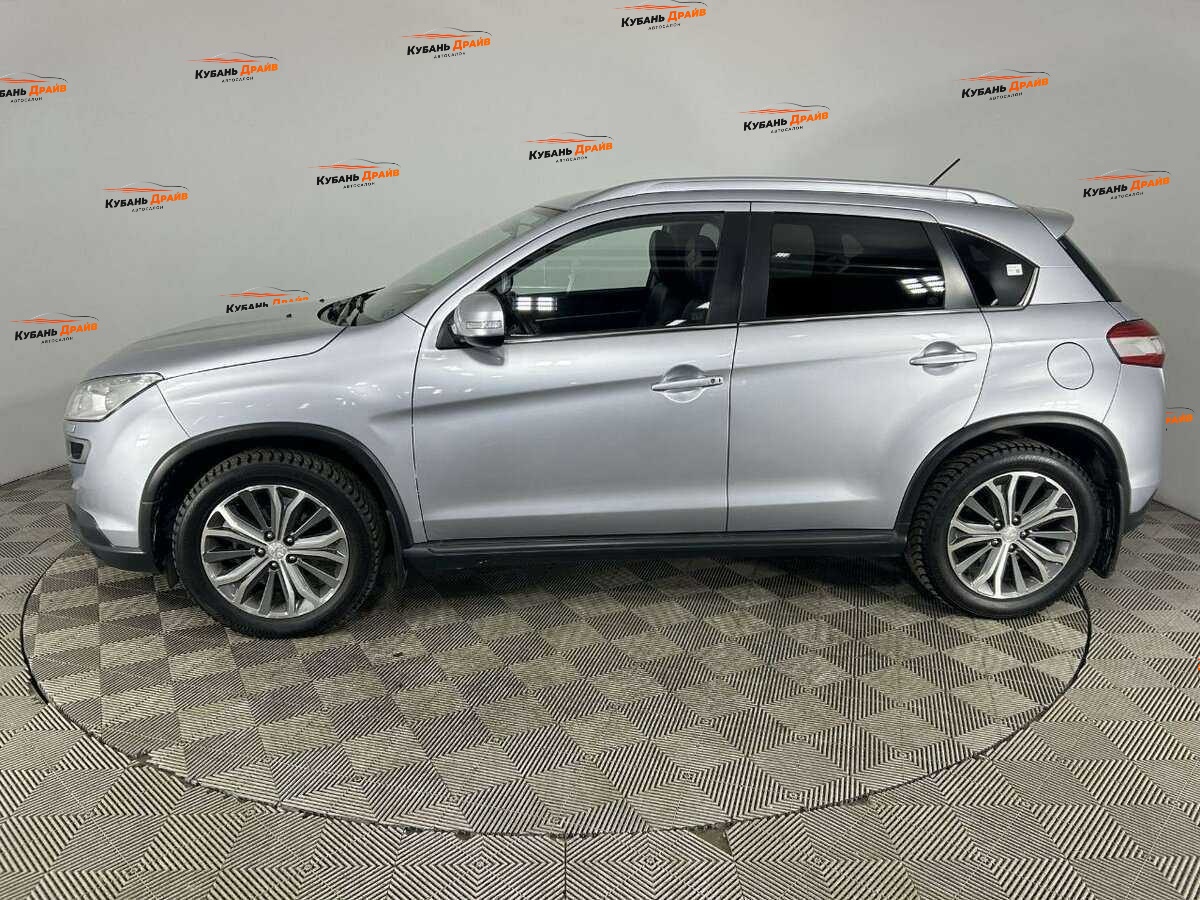 Peugeot 4008 2012 года с пробегом. Фото: #3