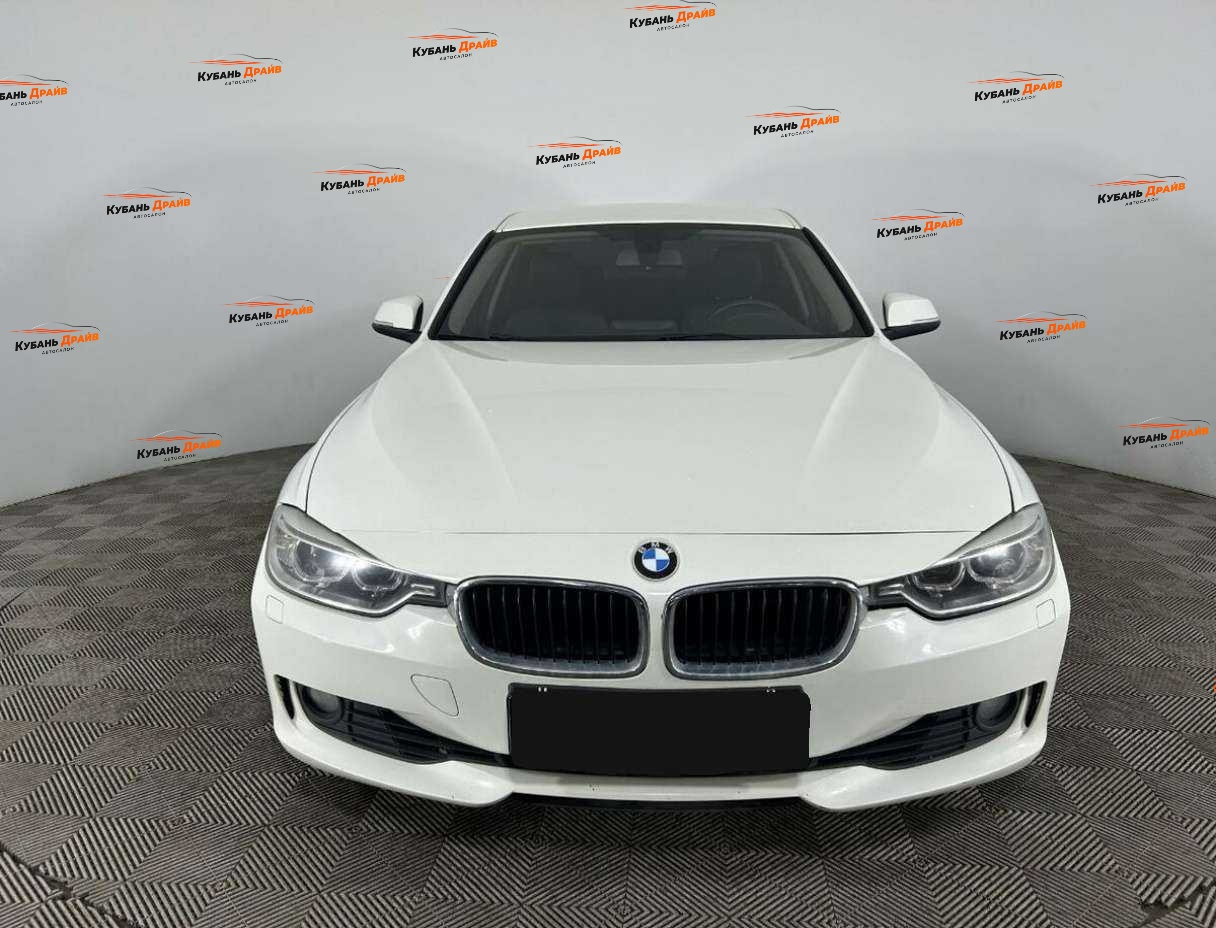 BMW 3 серии 2014 года с пробегом. Фото: #1