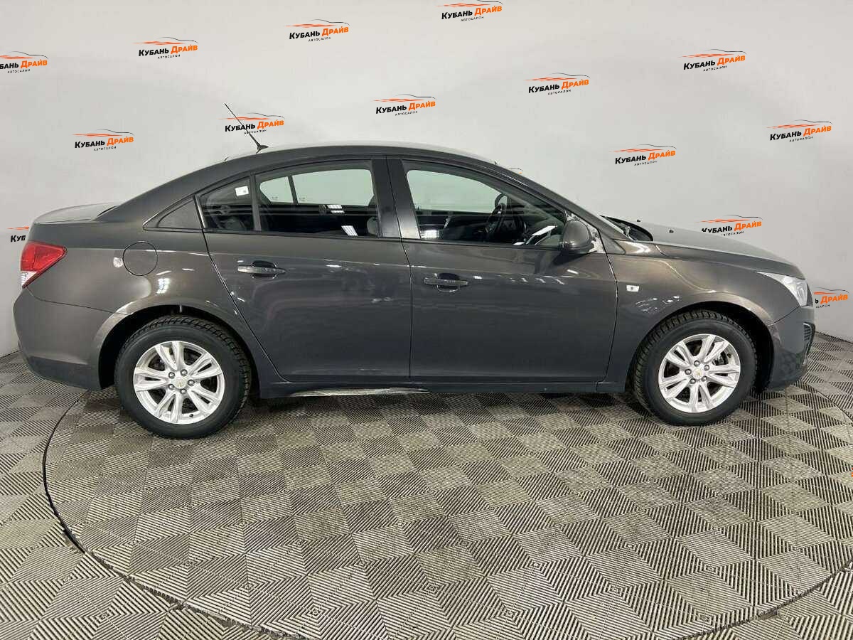 Chevrolet Cruze 2013 года с пробегом. Фото: #3