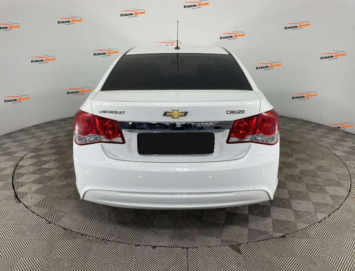 Chevrolet Cruze 2014 года с пробегом. Фото: #2