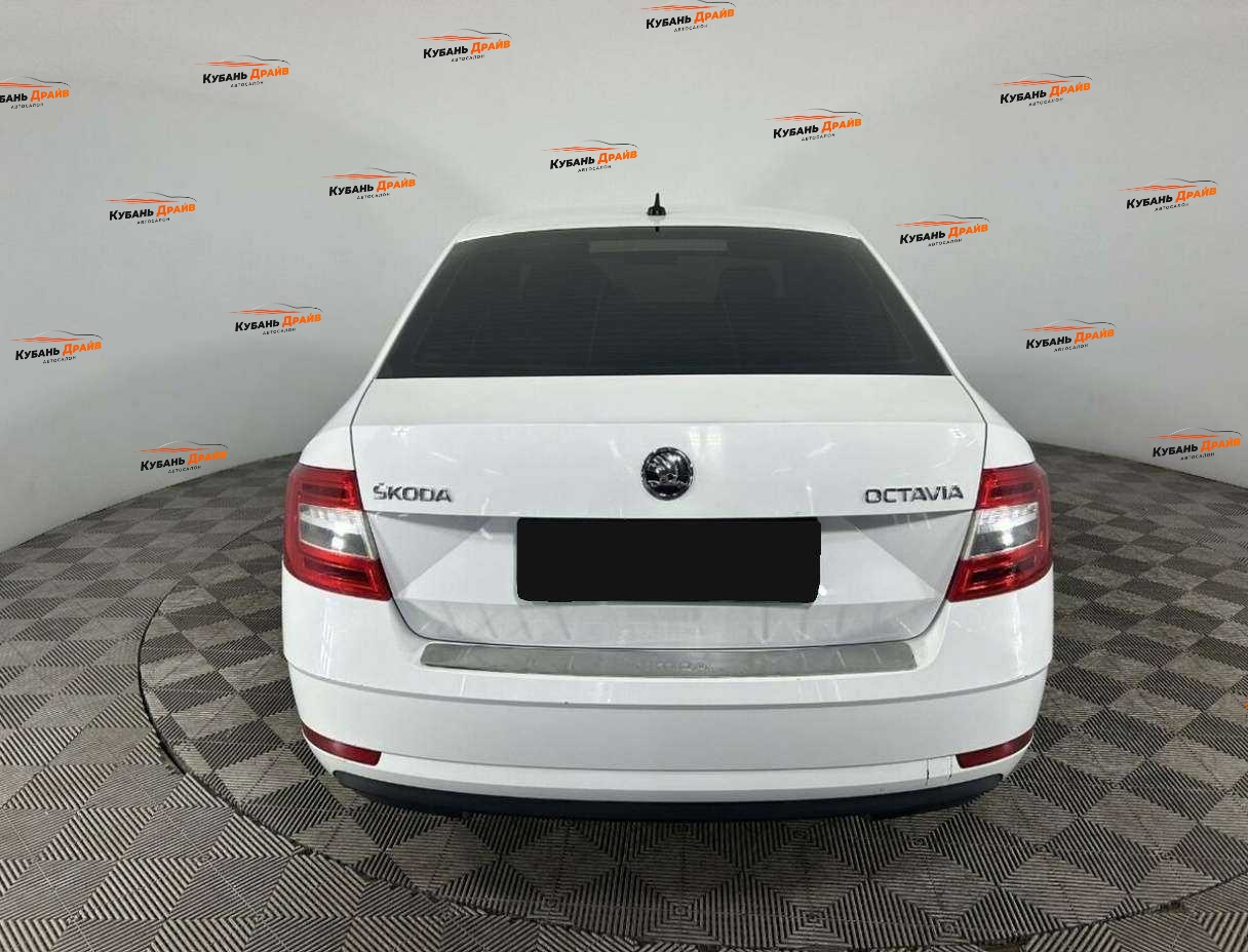 Skoda Octavia 2018 года с пробегом. Фото: #2