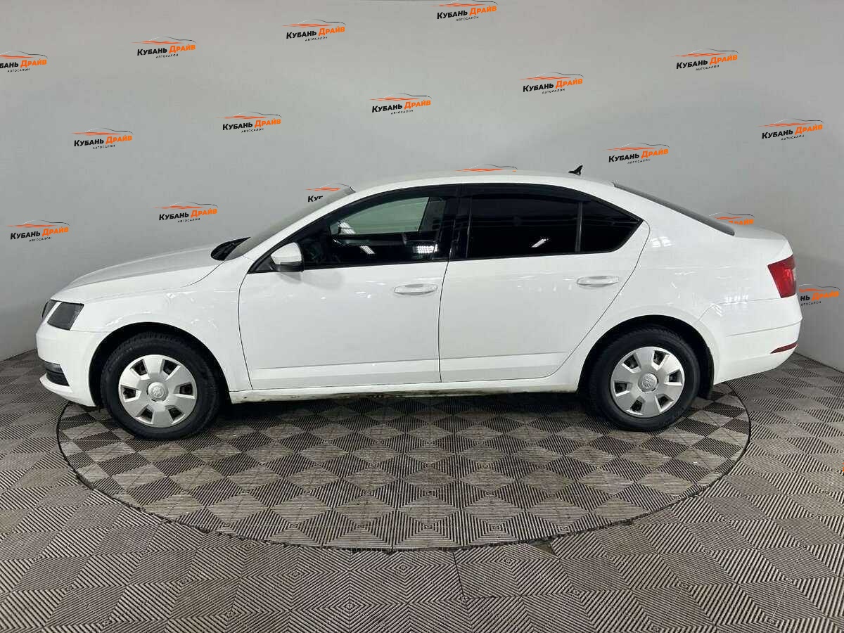 Skoda Octavia 2018 года с пробегом. Фото: #4