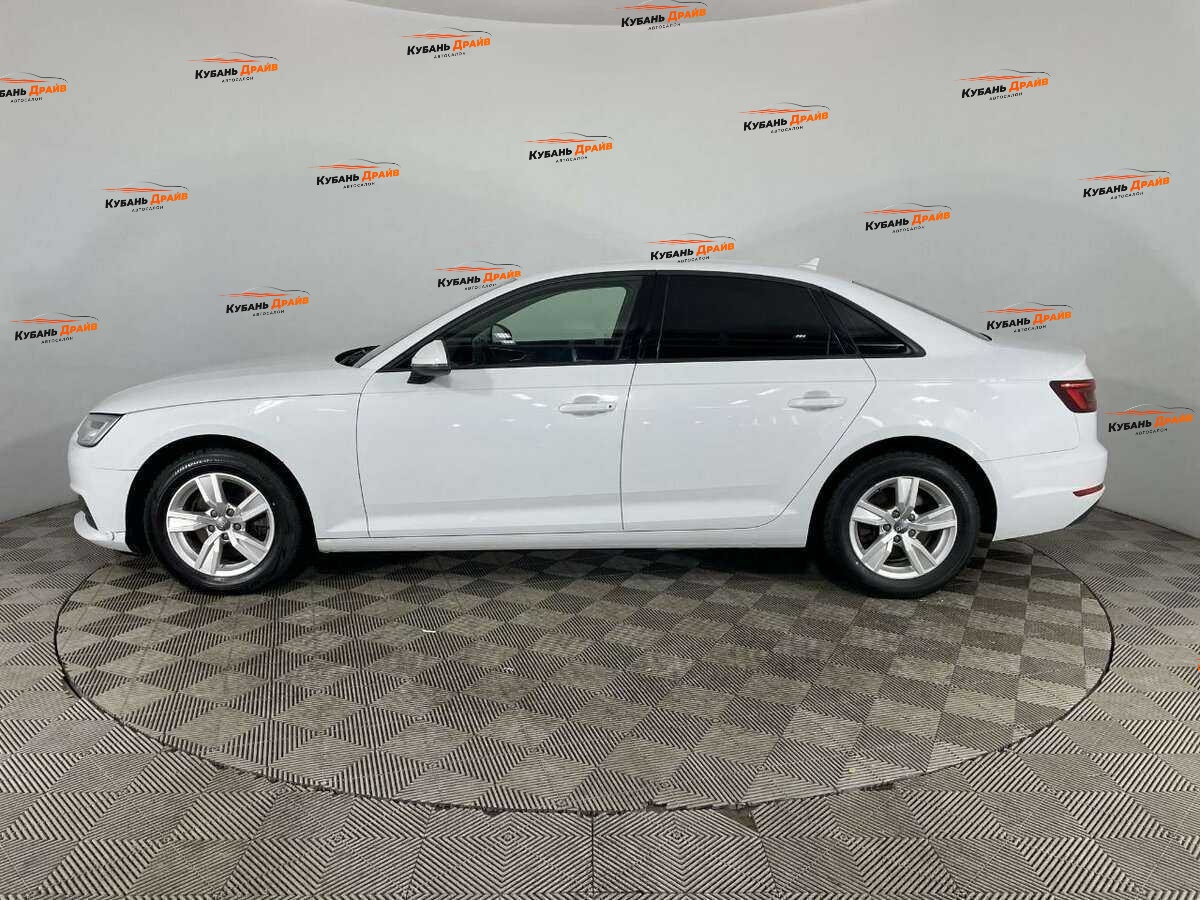 Audi A4 2018 года с пробегом. Фото: #4