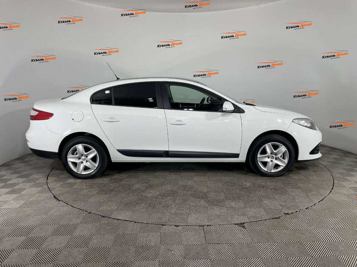 Renault Fluence 2015 года с пробегом. Фото: #3
